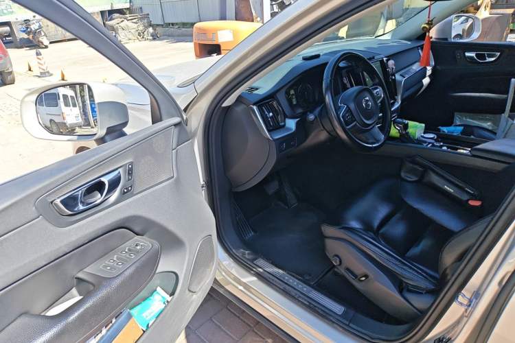 Used Volvo XC60 2018 T5 4x4 Zhiya Sport Edition Driver Seat