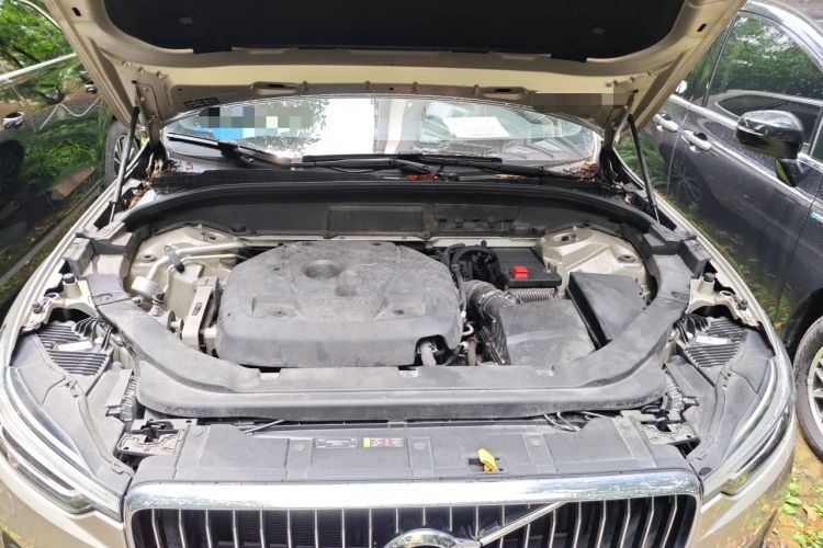 Used Volvo XC60 2018 T5 4x4 Zhiya Luxury Edition Engine Bay