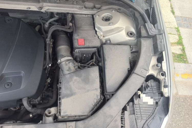 Used Volvo XC60 2018 T5 4x4 Zhiyi Edition Engine Bay Left