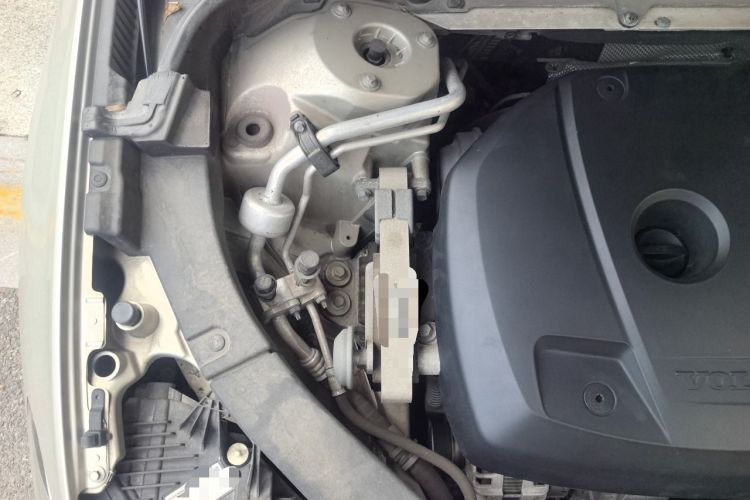 Used Volvo XC60 2018 T5 4x4 Zhiyi Edition Engine Bay Right