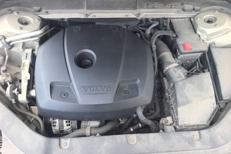 Used Volvo XC60 2018 T5 4x4 Zhiyi Edition Engine Bay