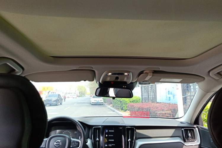 Used Volvo XC60 2018 T4 Zhiyi Edition Headliner