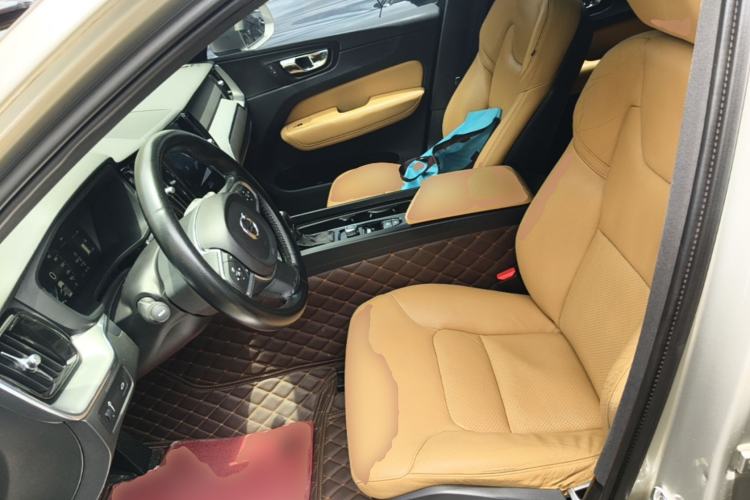 Used Volvo XC60 2018 T5 4x4 Zhiyi Edition Left Front Seat