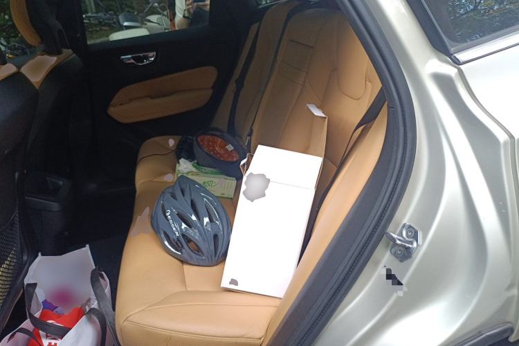Used Volvo XC60 2018 T5 4x4 Zhiyi Edition Left Rear Seat