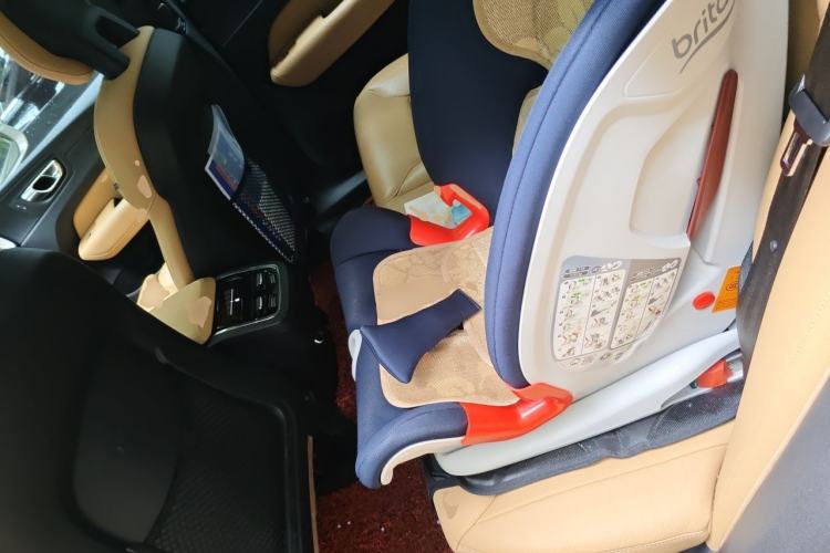 Used Volvo XC60 2018 T5 4x4 Zhiya Luxury Edition Left Rear Seat