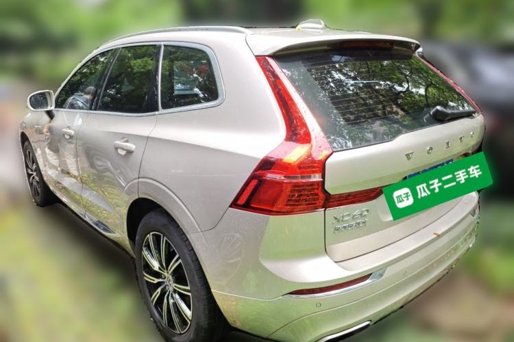 Used Volvo XC60 2018 T5 4x4 Zhiya Luxury Edition Rear Left 45 Deg