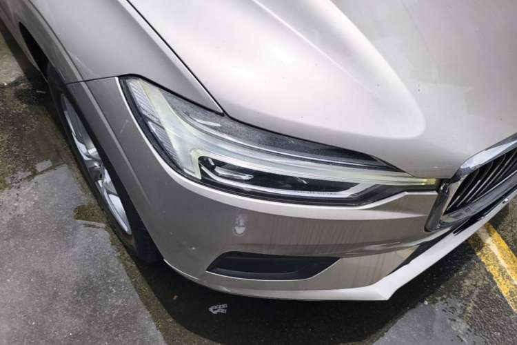 Used Volvo XC60 2018 T5 4x4 Zhiyi Edition Right Front Headlight
