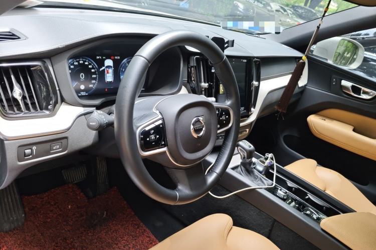 Used Volvo XC60 2018 T5 4x4 Zhiya Luxury Edition Steering Wheel