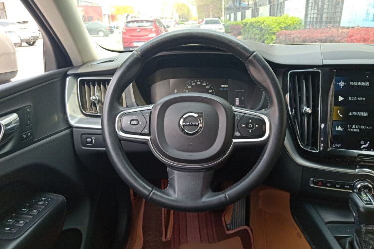 Used Volvo XC60 2018 T4 Zhiyi Edition Steering Wheel