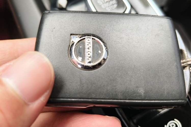 Used Volvo XC60 2018 T5 4x4 Zhiyi Edition Vehicle Key