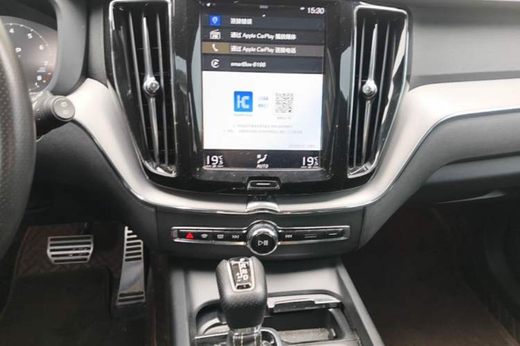 Used Volvo XC60 2019 T5 4x4 Zhiyuan Sport Edition China V Standard Audio And AC Panel