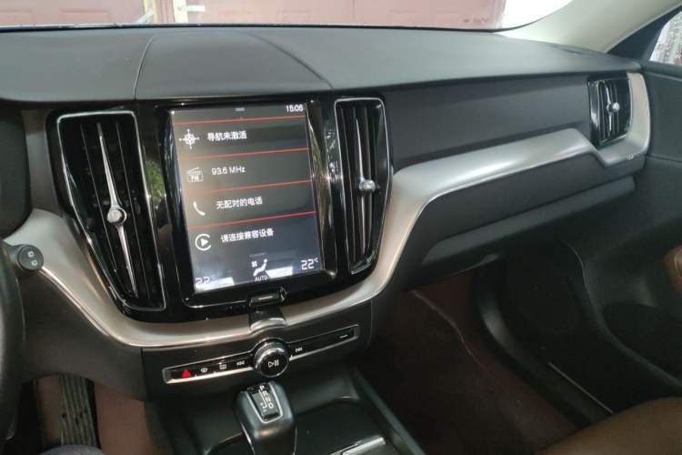 Used Volvo XC60 2019 T5 4x4 Smart Edition China V Standard Audio And AC Panel