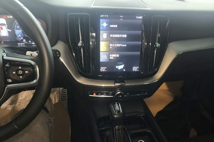Used Volvo XC60 2019 T5 4x4 Zhiyuan Sport Edition China V Standard Audio And AC Panel