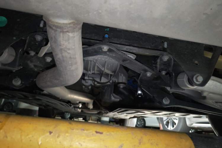 Used Volvo XC60 2019 T5 4x4 Smart Edition China VI Standard Chassis Rear