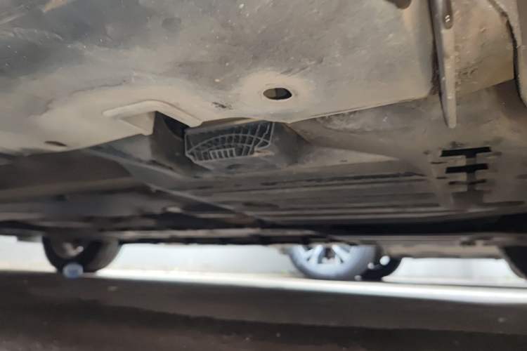 Used Volvo XC60 2019 T5 4x4 Smart Edition China VI Standard Chassis Rear Left