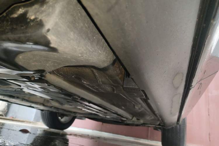 Used Volvo XC60 2019 T5 4x4 Smart Edition China V Standard Chassis Rear Right