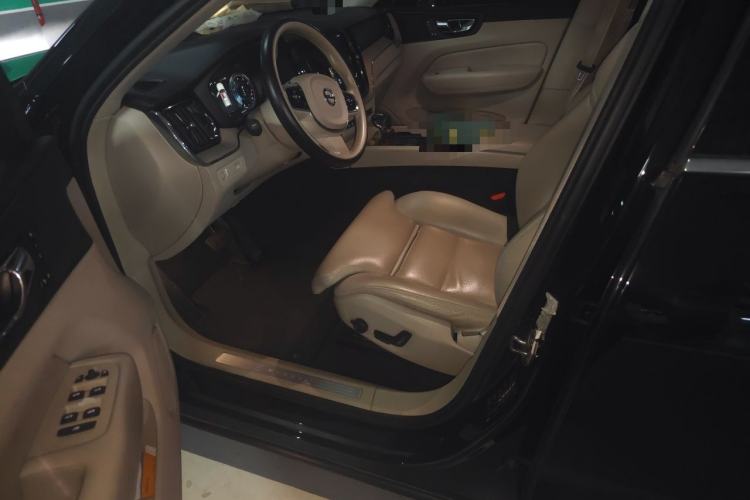 Used Volvo XC60 2019 T5 4x4 Zhiya Luxury Edition China V Standard Driver Seat