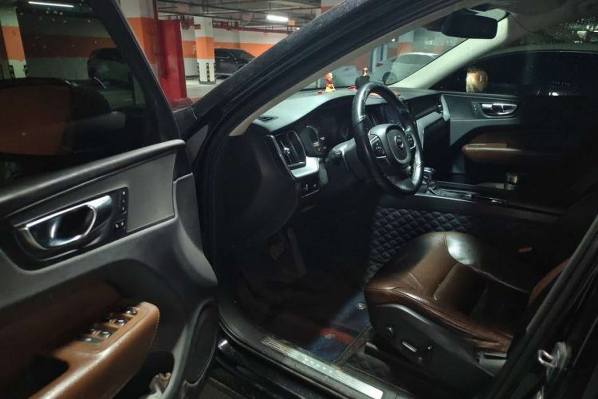 Used Volvo XC60 2019 T5 4x4 Smart Edition China V Standard Driver Seat
