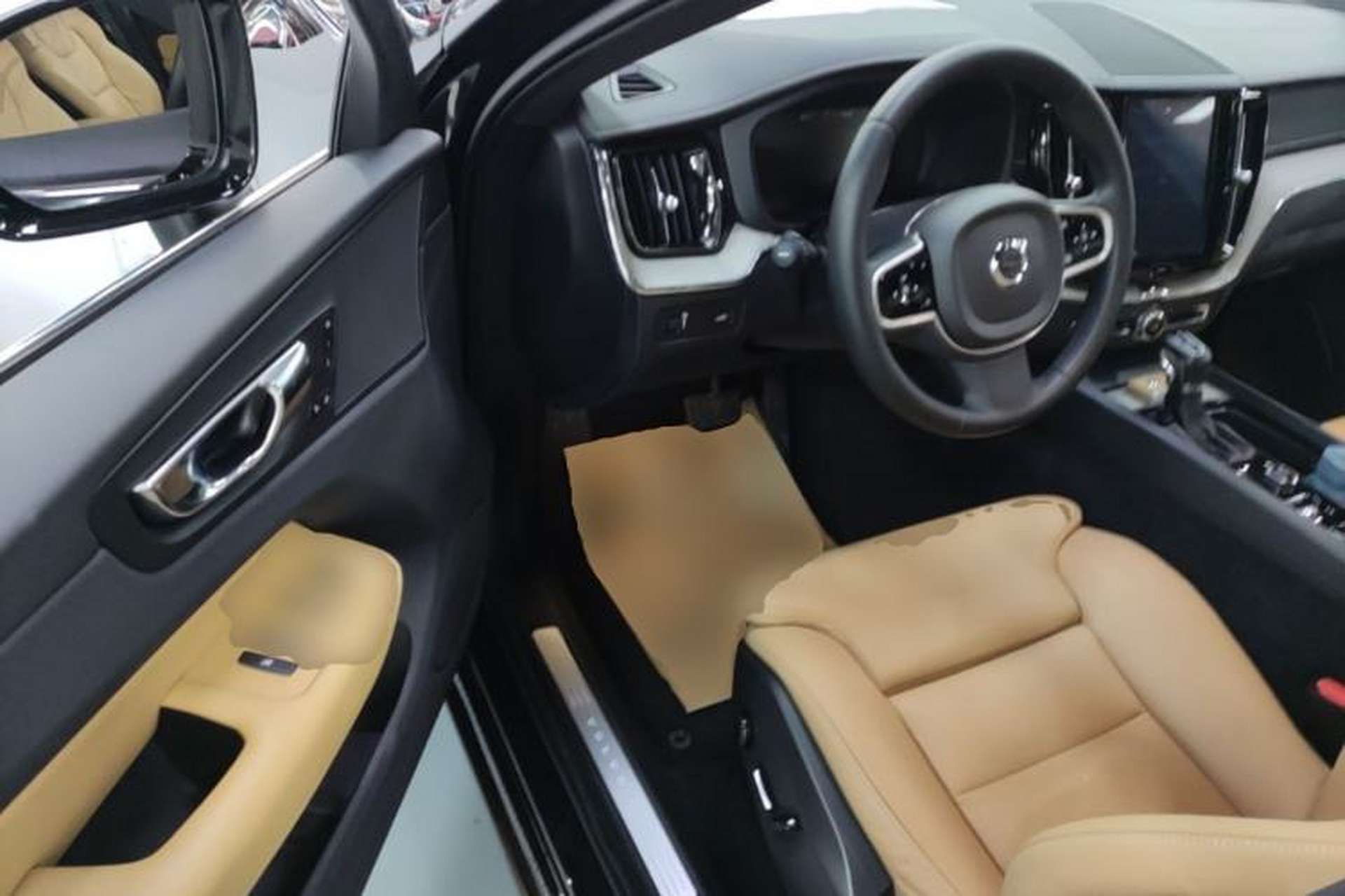 Used Volvo XC60 2019 T5 4x4 Zhiya Luxury Edition China V Standard Driver Seat