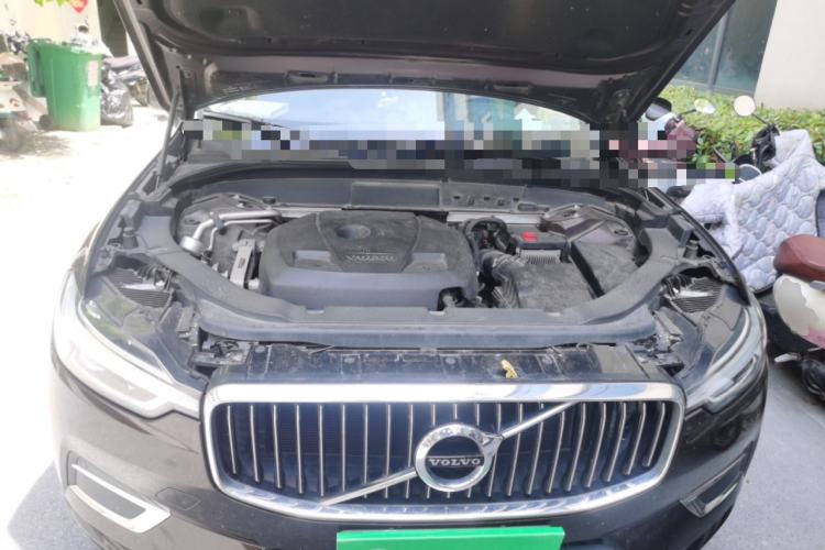Used Volvo XC60 2019 T5 4x4 Zhiya Luxury Edition China VI Standard Engine Bay