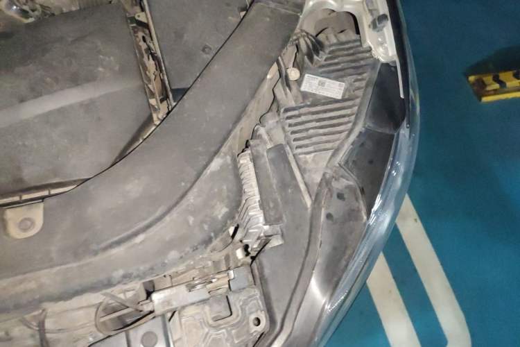 Used Volvo XC60 2019 T5 4x4 Smart Edition China V Standard Engine Bay Left