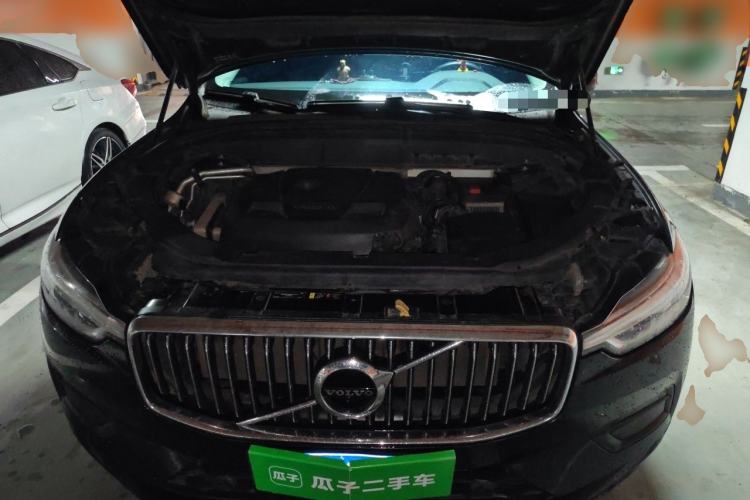 Used Volvo XC60 2019 T5 4x4 Smart Edition China V Standard Engine Bay