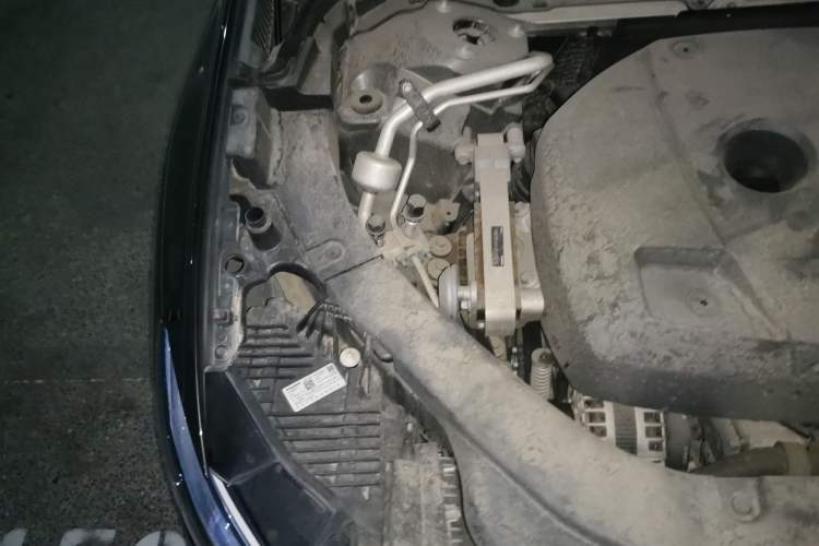 Used Volvo XC60 2019 T5 4x4 Smart Edition China V Standard Engine Bay Right
