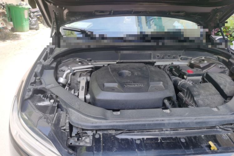 Used Volvo XC60 2019 T5 4x4 Zhiya Luxury Edition China VI Standard Engine Bay Right
