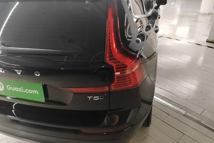 Used Volvo XC60 2019 T5 4x4 Zhiyuan Edition China VI Standard Exterior 3