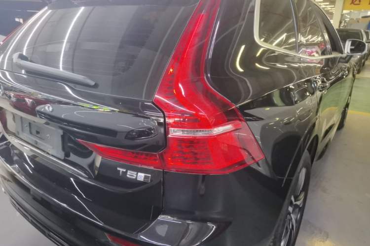 Used Volvo XC60 2019 T5 4x4 Zhiyuan Sport Edition China V Standard Exterior 3