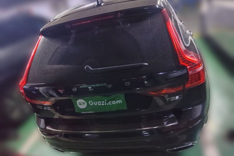 Used Volvo XC60 2019 T5 4x4 Smart Edition China VI Standard Exterior 4