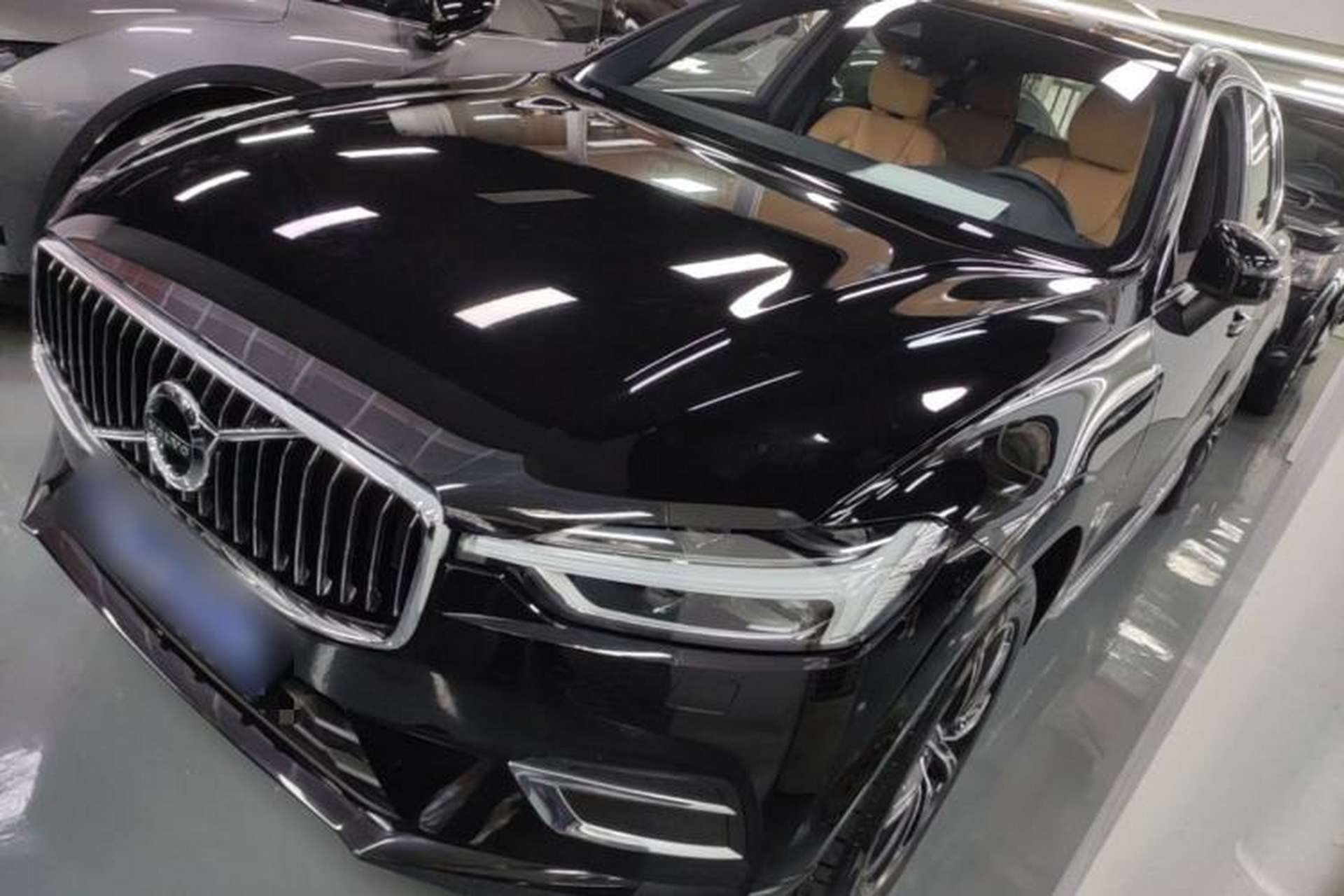 Used Volvo XC60 2019 T5 4x4 Zhiya Luxury Edition China V Standard Front Left 45 Deg