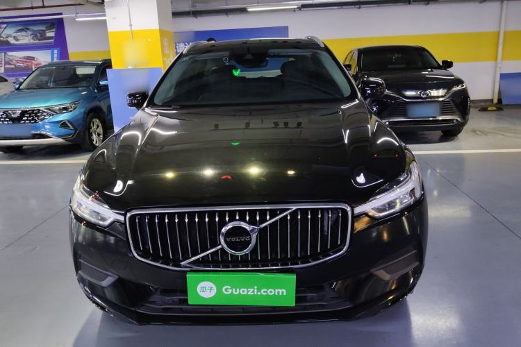 Used Volvo XC60 2019 T5 4x4 Smart & Dynamic Sport Edition China VI Standard Front