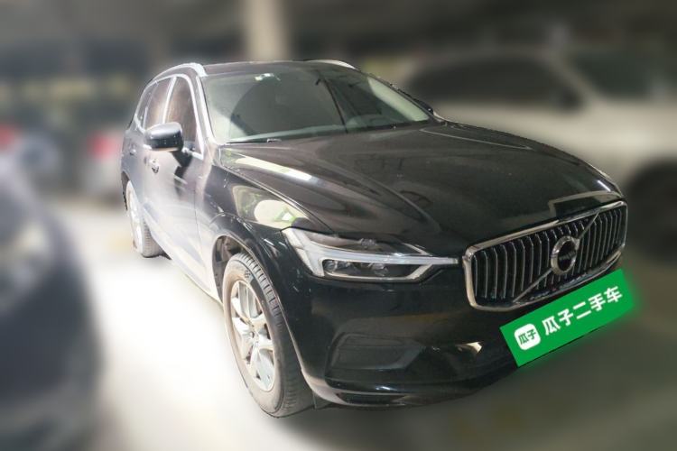 Used Volvo XC60 2019 T5 4x4 Smart Edition China VI Standard Front Right 45 Deg