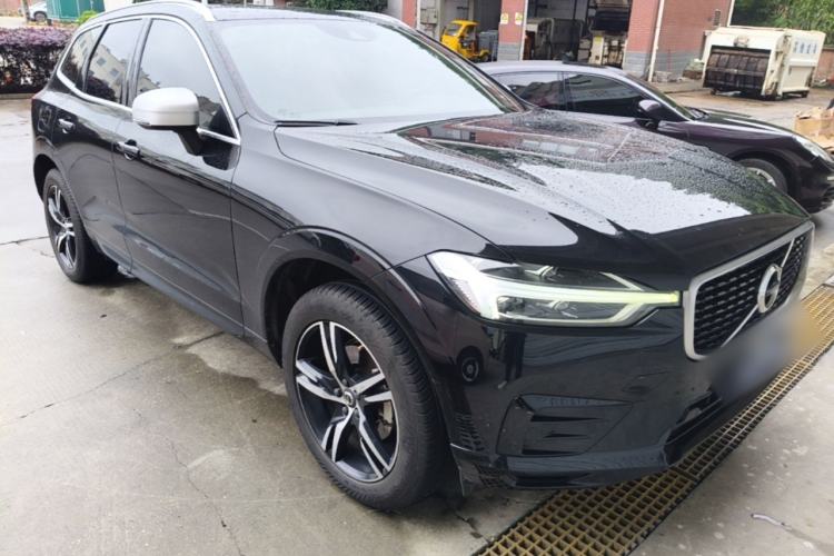 Used Volvo XC60 2019 T5 4x4 Zhiyuan Sport Edition China V Standard Front Right 45 Deg
