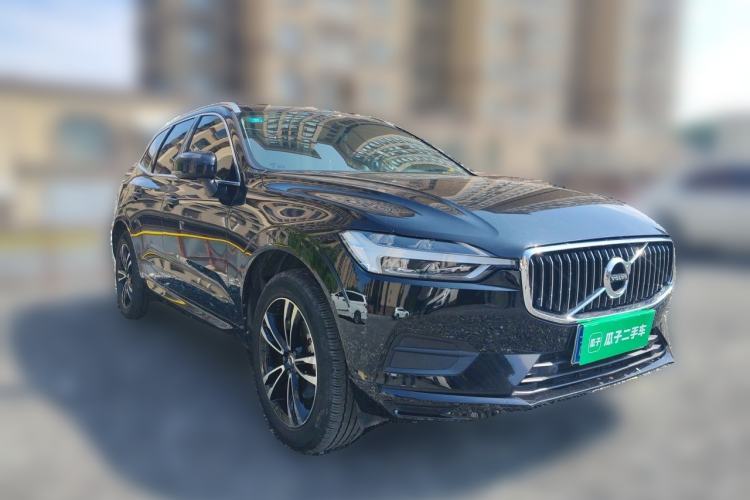 Used Volvo XC60 2019 T5 4x4 Smart Edition China V Standard Front Right 45 Deg