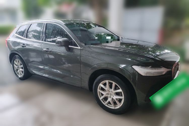 Used Volvo XC60 2019 T5 4x4 Smart Edition China V Standard Front Right 45 Deg