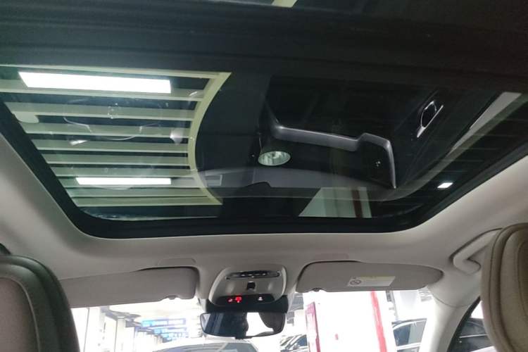 Used Volvo XC60 2019 T5 4x4 Smart Edition China V Standard Headliner