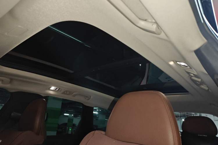 Used Volvo XC60 2019 T5 4x4 Smart Edition China V Standard Headliner