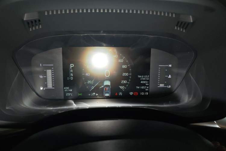 Used Volvo XC60 2019 T5 4x4 Smart Edition China VI Standard Instrument Cluster