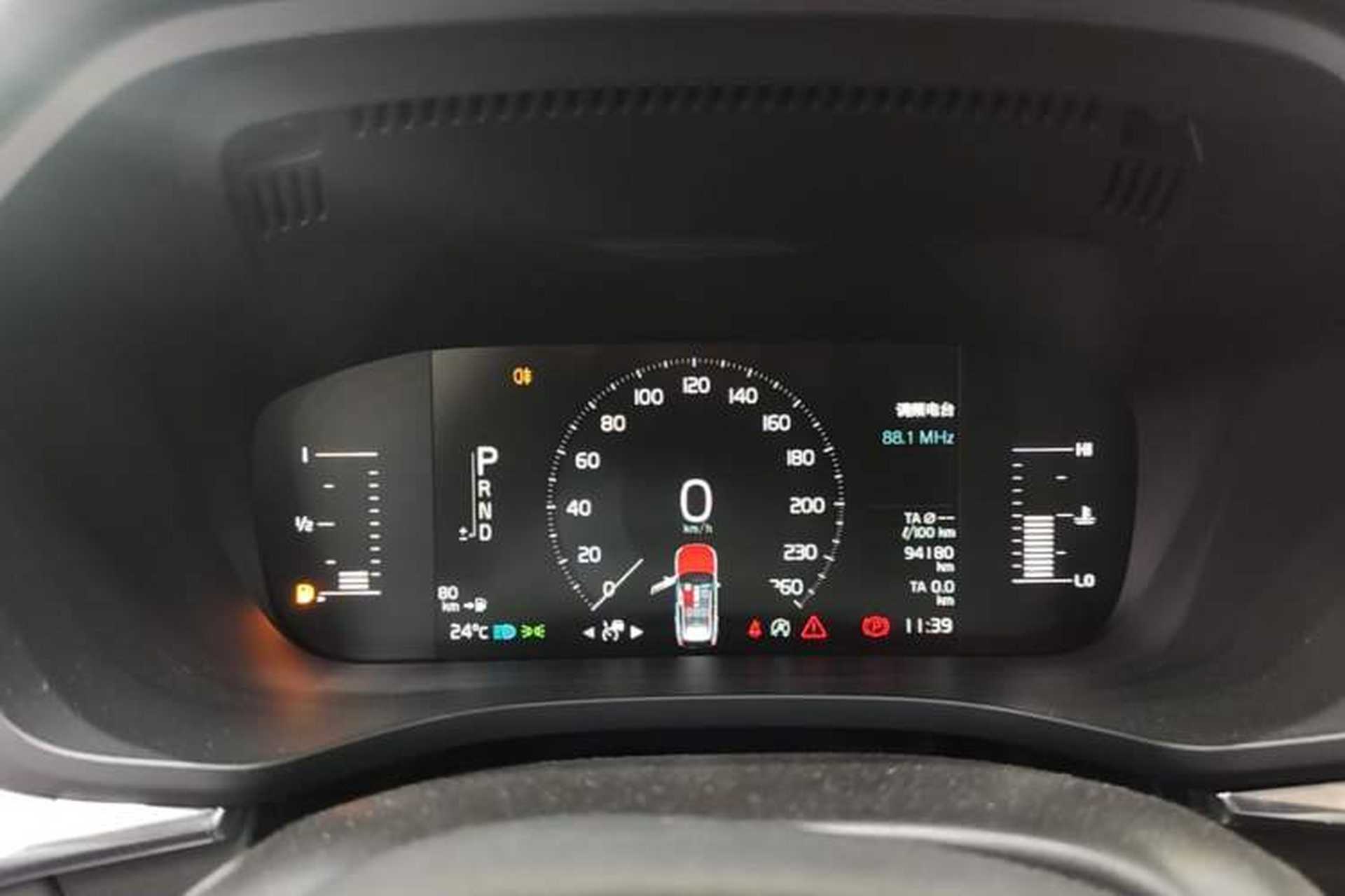 Used Volvo XC60 2019 T5 4x4 Smart Edition China VI Standard Instrument Cluster
