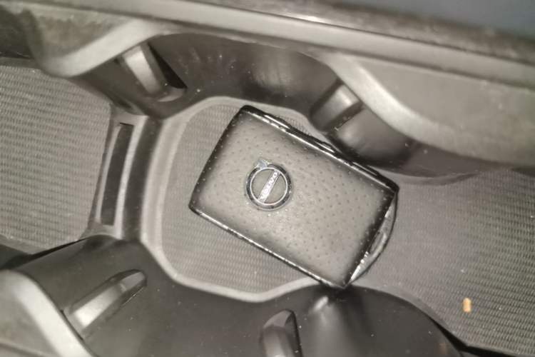 Used Volvo XC60 2019 T5 4x4 Zhiyuan Sport Edition China V Standard Interior 1
