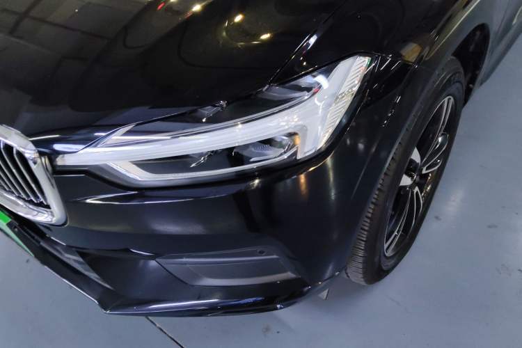 Used Volvo XC60 2019 T5 4x4 Smart & Dynamic Sport Edition China VI Standard Left Front Headlight