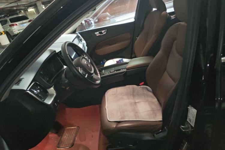 Used Volvo XC60 2019 T5 4x4 Smart Edition China VI Standard Left Front Seat
