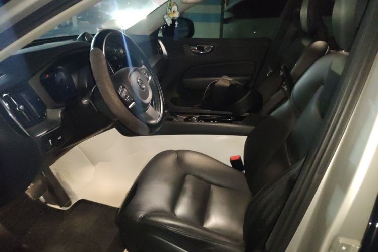 Used Volvo XC60 2019 T5 4x4 Smart Edition China V Standard Left Front Seat