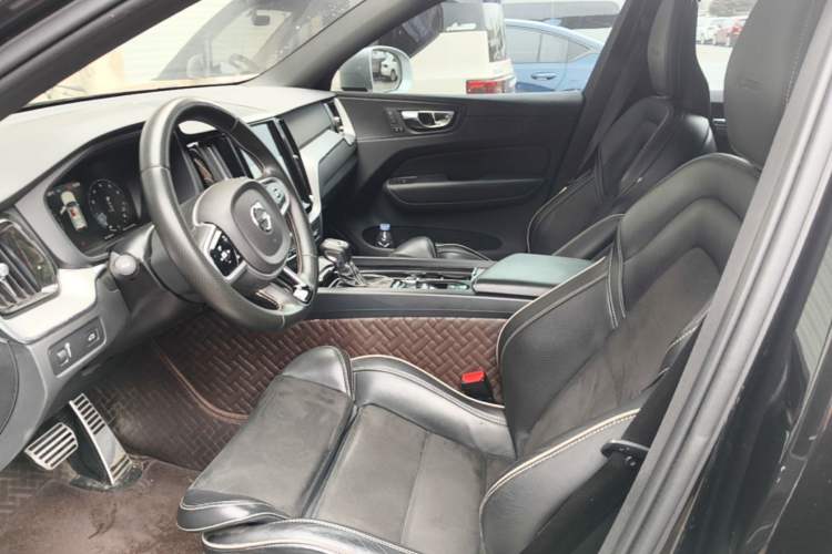 Used Volvo XC60 2019 T5 4x4 Zhiyuan Sport Edition China V Standard Left Front Seat