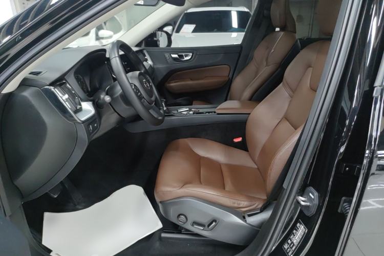Used Volvo XC60 2019 T5 4x4 Smart Edition China V Standard Left Front Seat