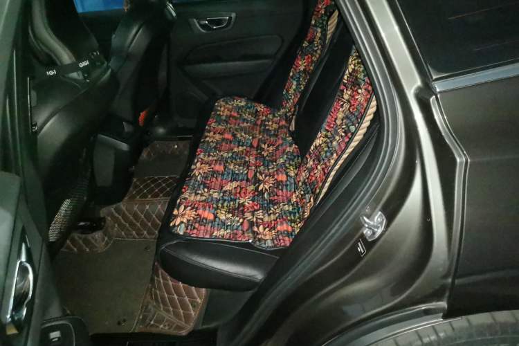 Used Volvo XC60 2019 T5 4x4 Smart Edition China V Standard Left Rear Seat