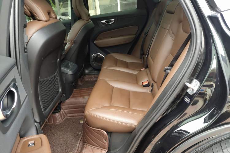 Used Volvo XC60 2019 T5 4x4 Smart Edition China VI Standard Left Rear Seat