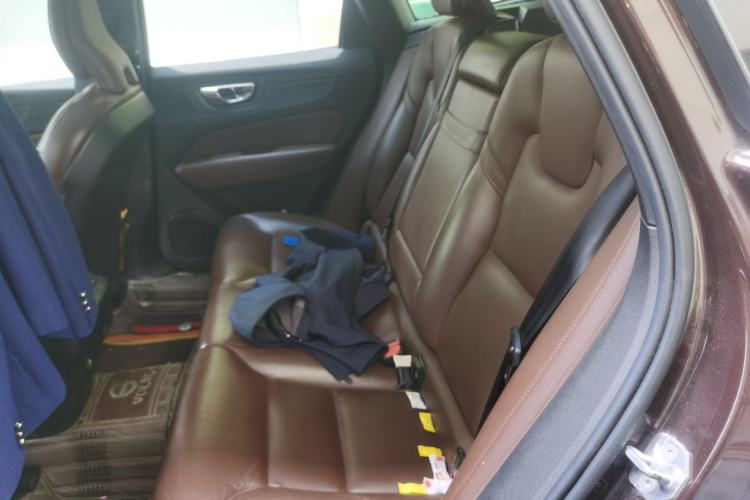 Used Volvo XC60 2019 T5 4x4 Zhiya Luxury Edition China VI Standard Left Rear Seat